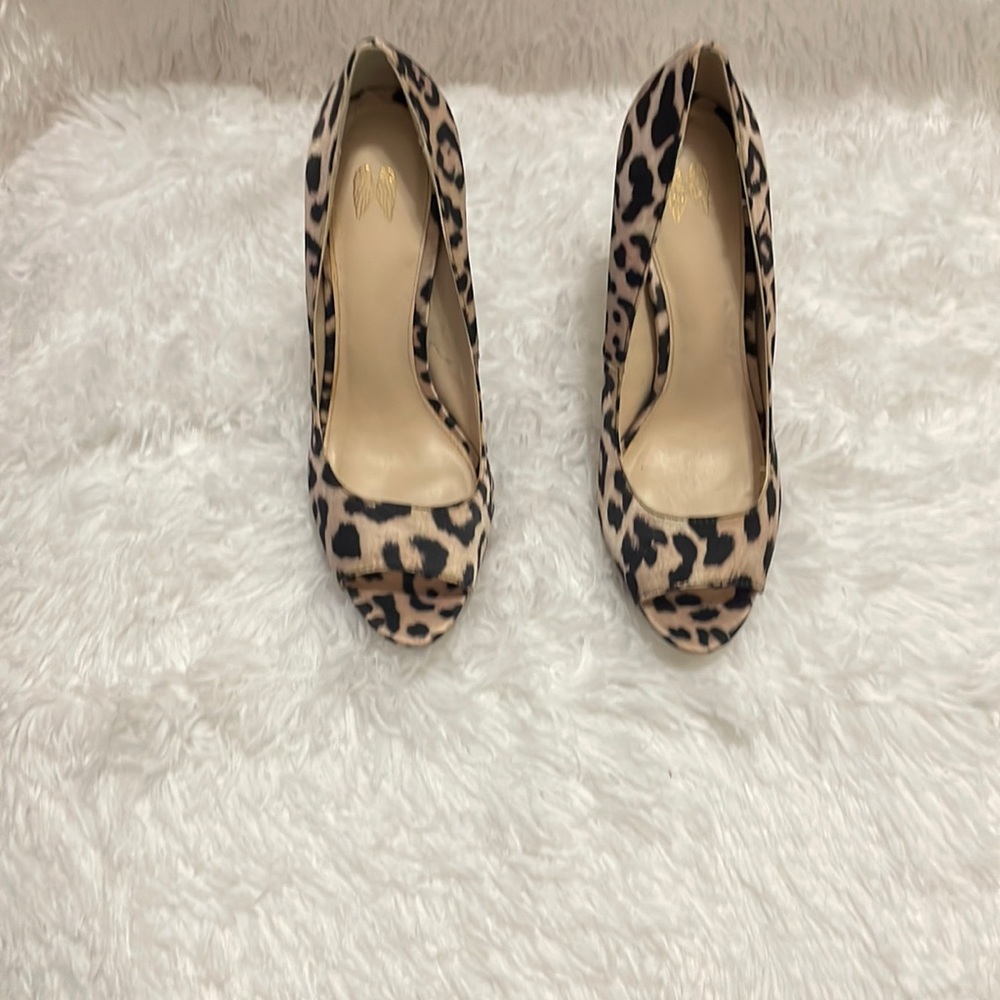 Leopard print platform heels